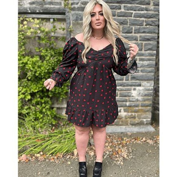 ❤ Plus Size Valentine’s Day Long Sleeve Heart Print Black Dress NWT - Picture 5 of 16